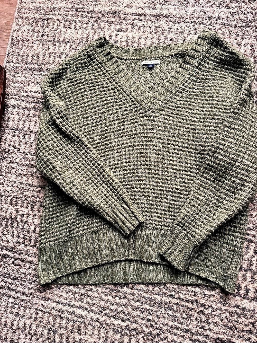 American Eagle Crewneck Sweater in Green Size Medium Like New